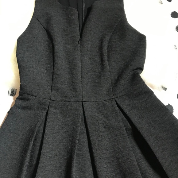 Gianni Bini Fit & Flare Zipper Front Pockets Dress - Picture 4 of 8